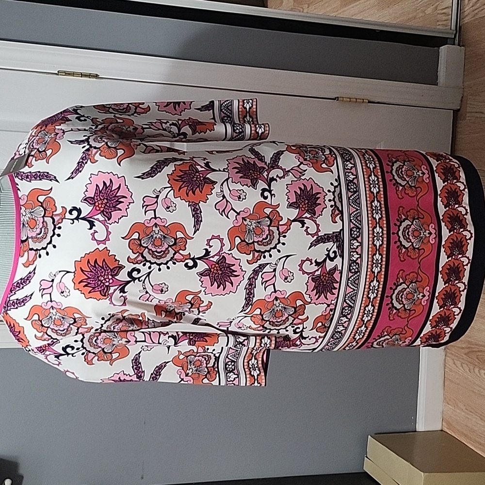 Chico's dress. Floral print NWT.